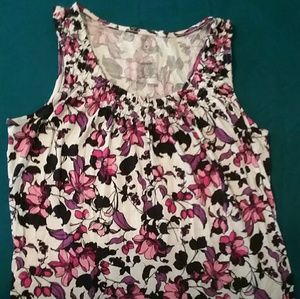 ST JOHN'S BAY SIZE L TANK